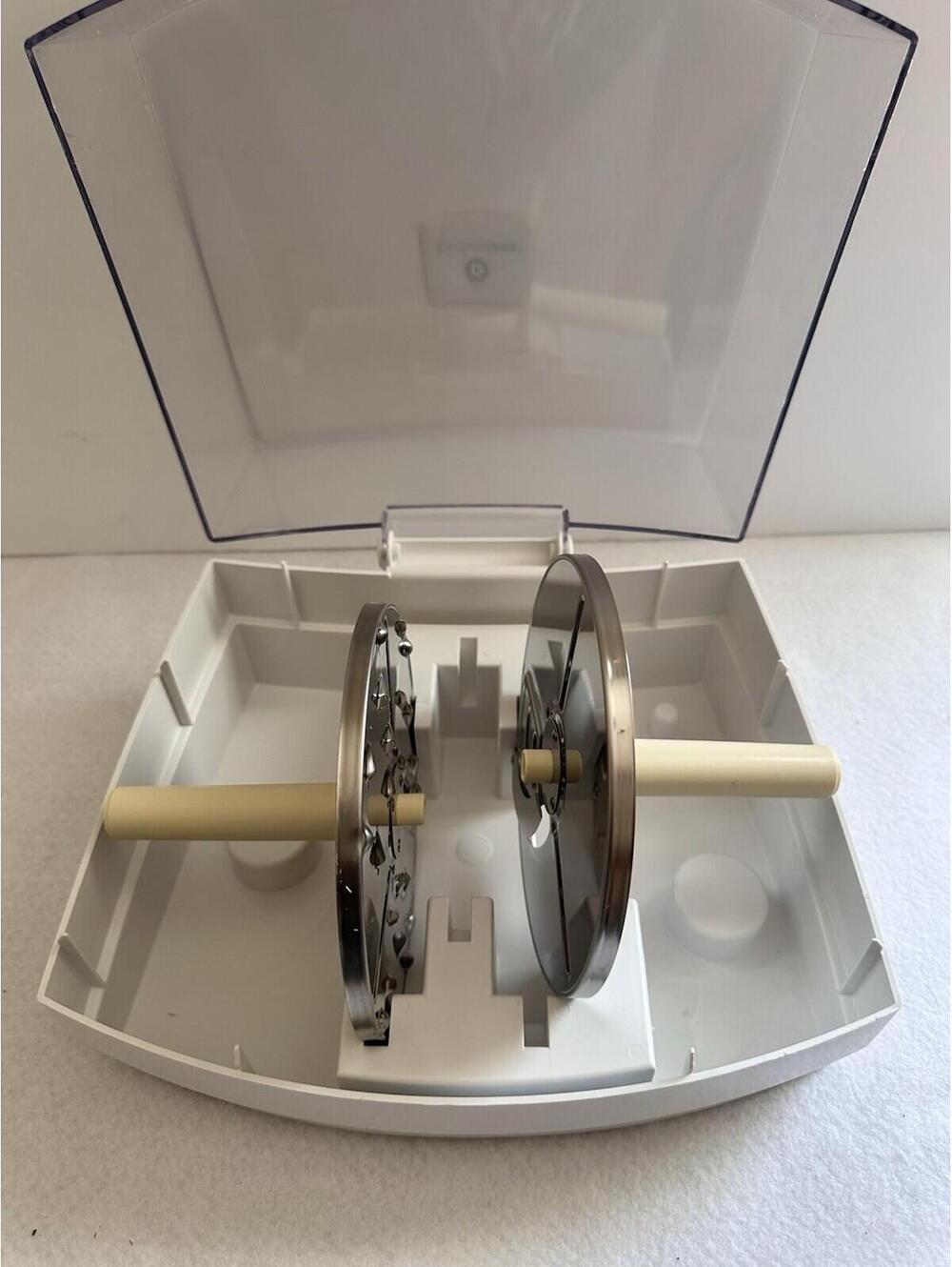 Cuisinart Blade and Disc Holder with Accessories Total Discs. 2 Blades